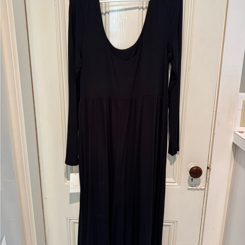 Classic Black Long Sleeve Maxi Dress